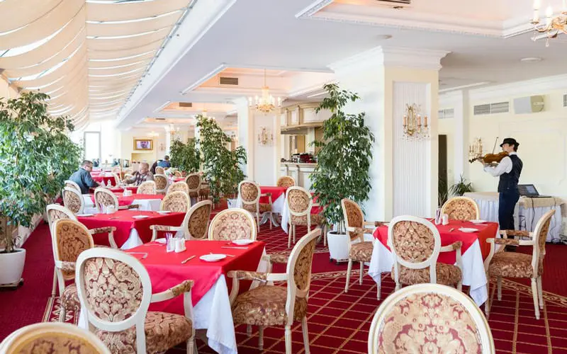 هتل اونگین (Onegin Hotel)