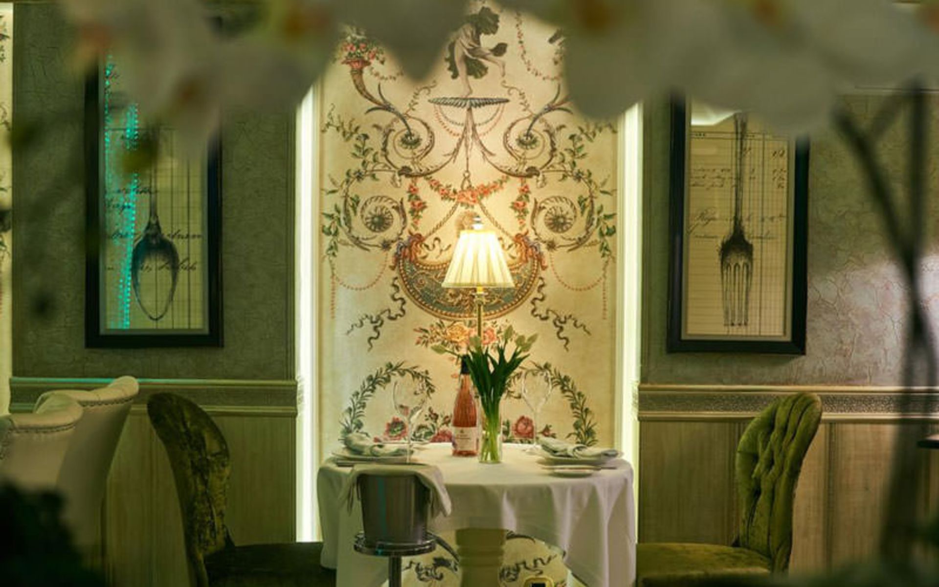 هتل ایزولت رزیدنشیا (Residentsiya (Izvolte) Hotel)