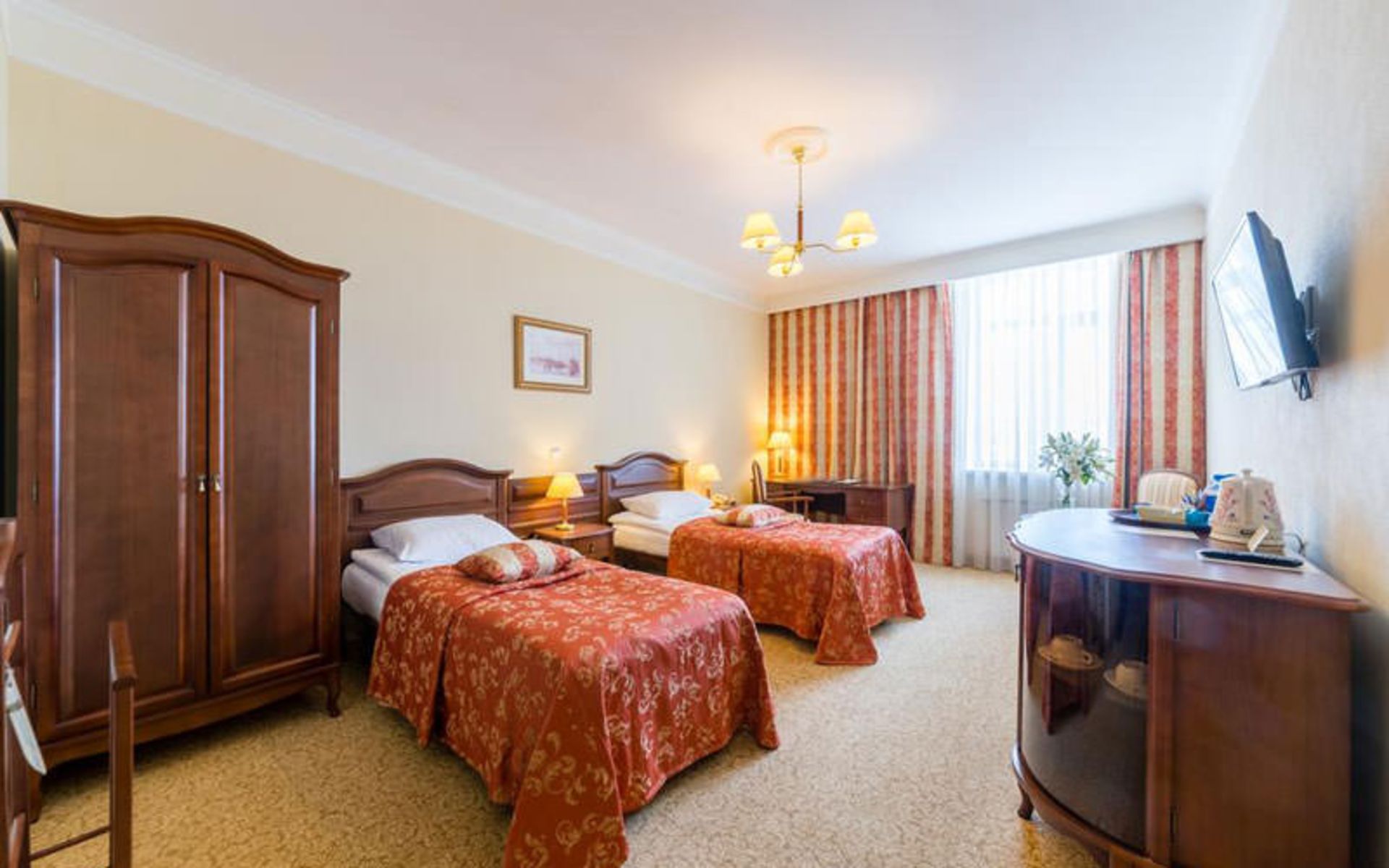 هتل اونگین (Onegin Hotel)