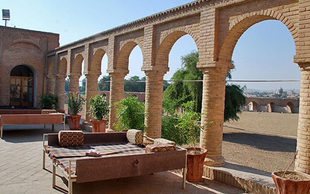 موزه و رستوران مستوفی