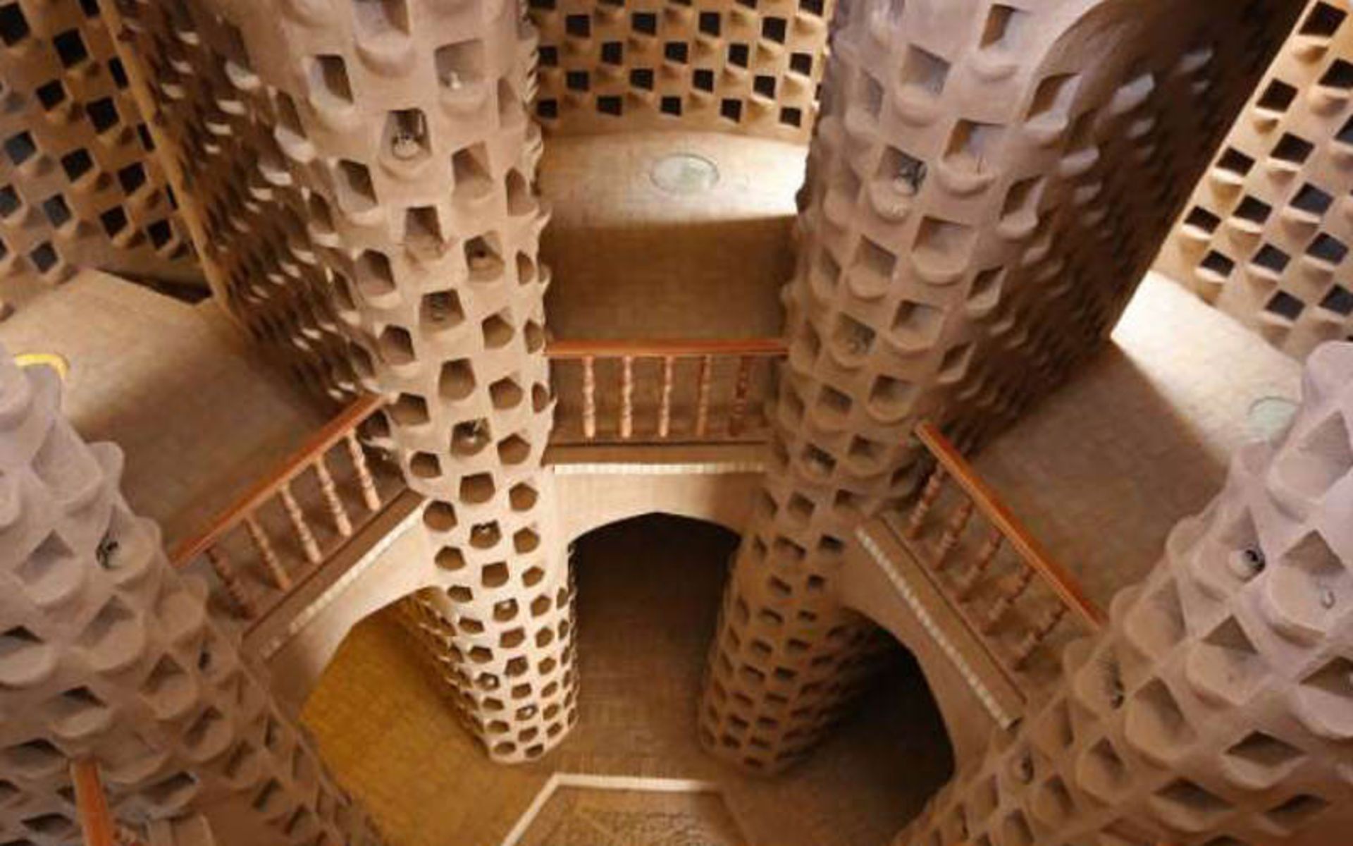 برج کبوتر خانه میبد
