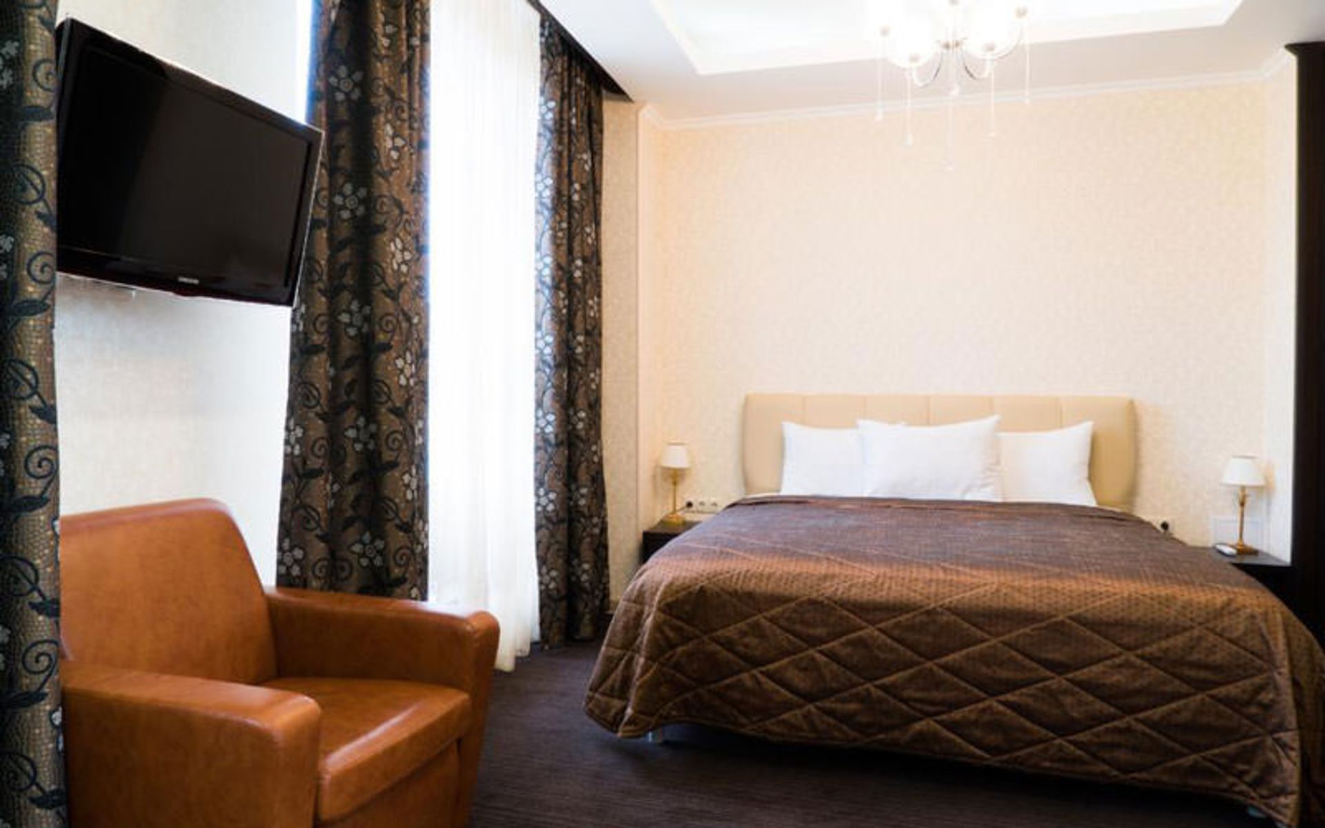 هتل بیزینس دیپلمات (Business Hotel Diplomat)