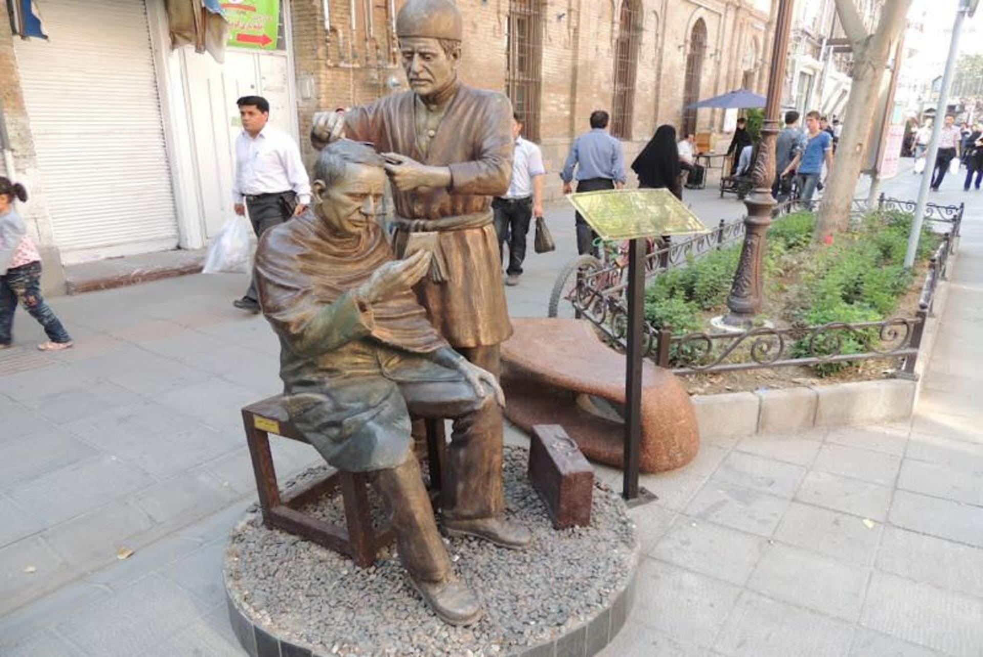 مجسمه های خیابان تربیت