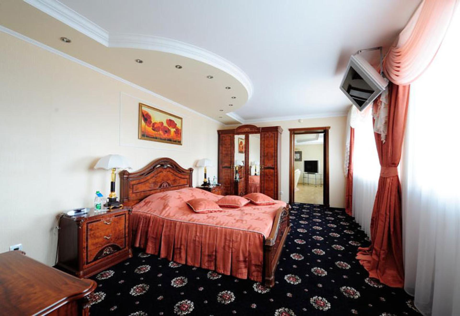 هتل سارانسک (Saransk Hotel)