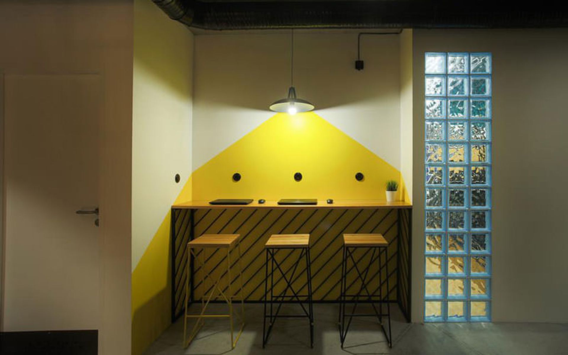 هاستل سوفیکس (Hostel Suffix)