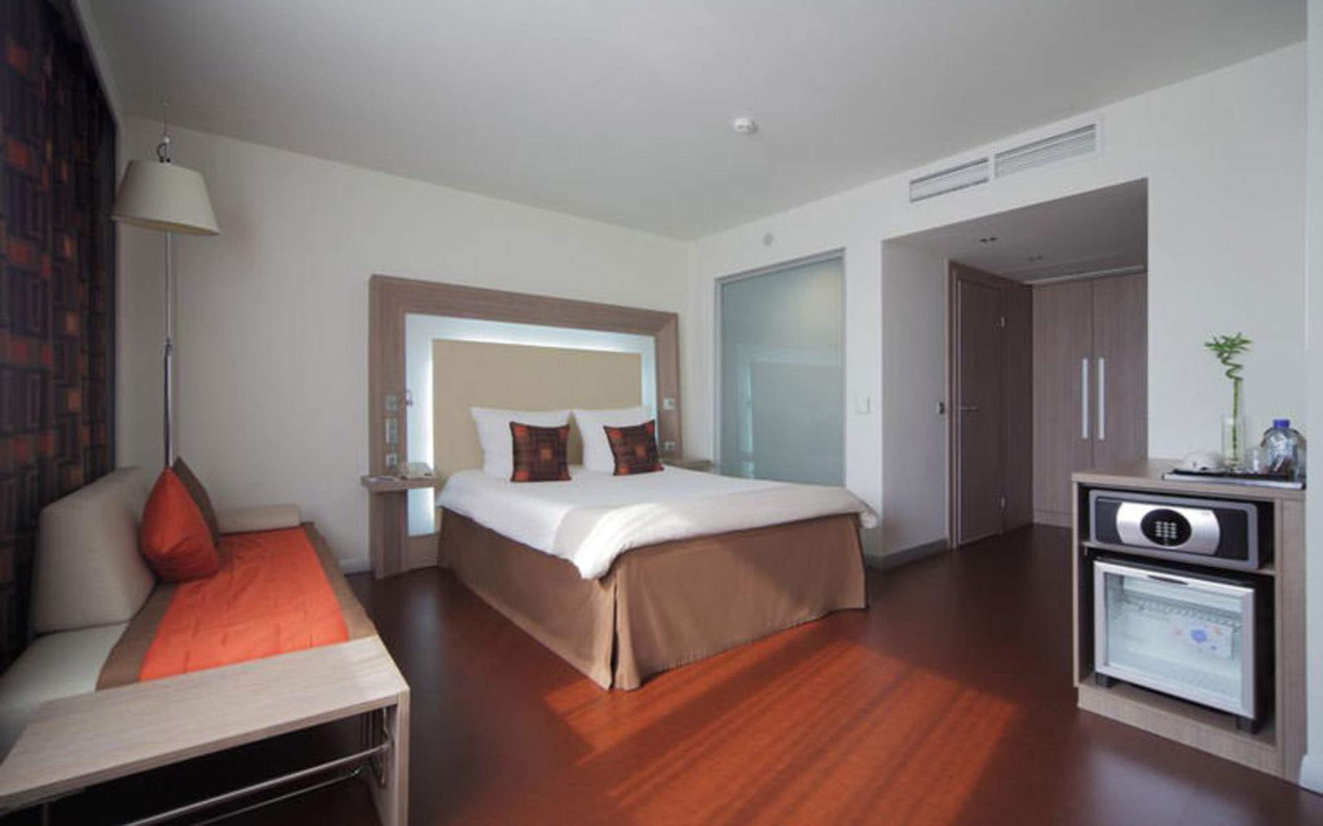 هتل نووتل سنتر یکاترینبورگ (Novotel Ekaterinburg Center)