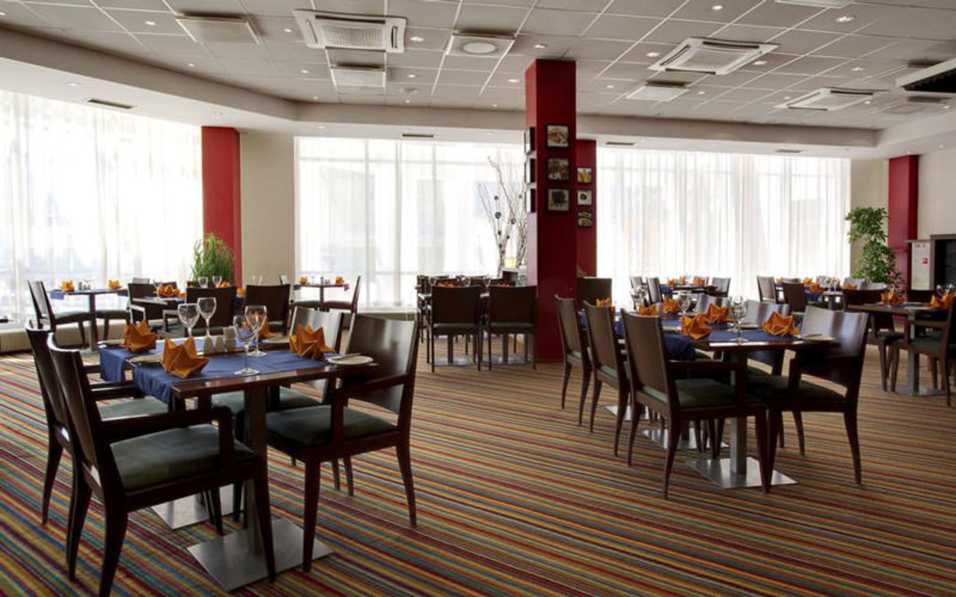 هتل پارک این بای رادیسون (Park Inn by Radisson)