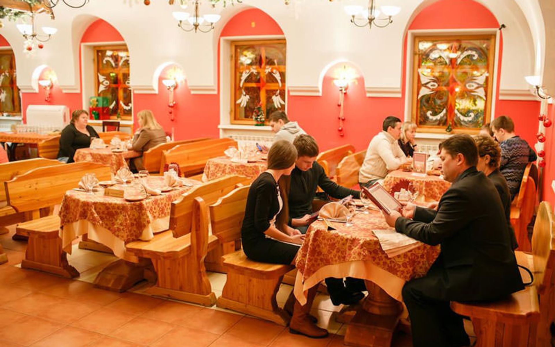 هتل دیویفسکایا اسلوبودا (Diveevskaya Sloboda)