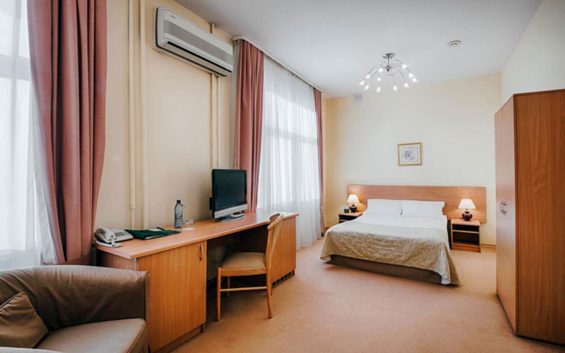 هتل سنترالنی هتل یکاترینبورگ (Tsentralny by USTA Hotels)