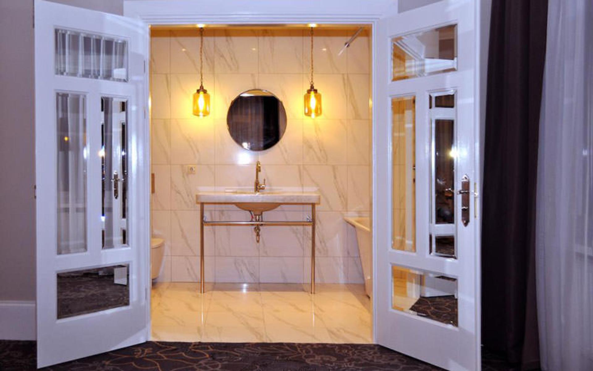 هتل تچایکوسکی (Hotel Tchaikovsky)