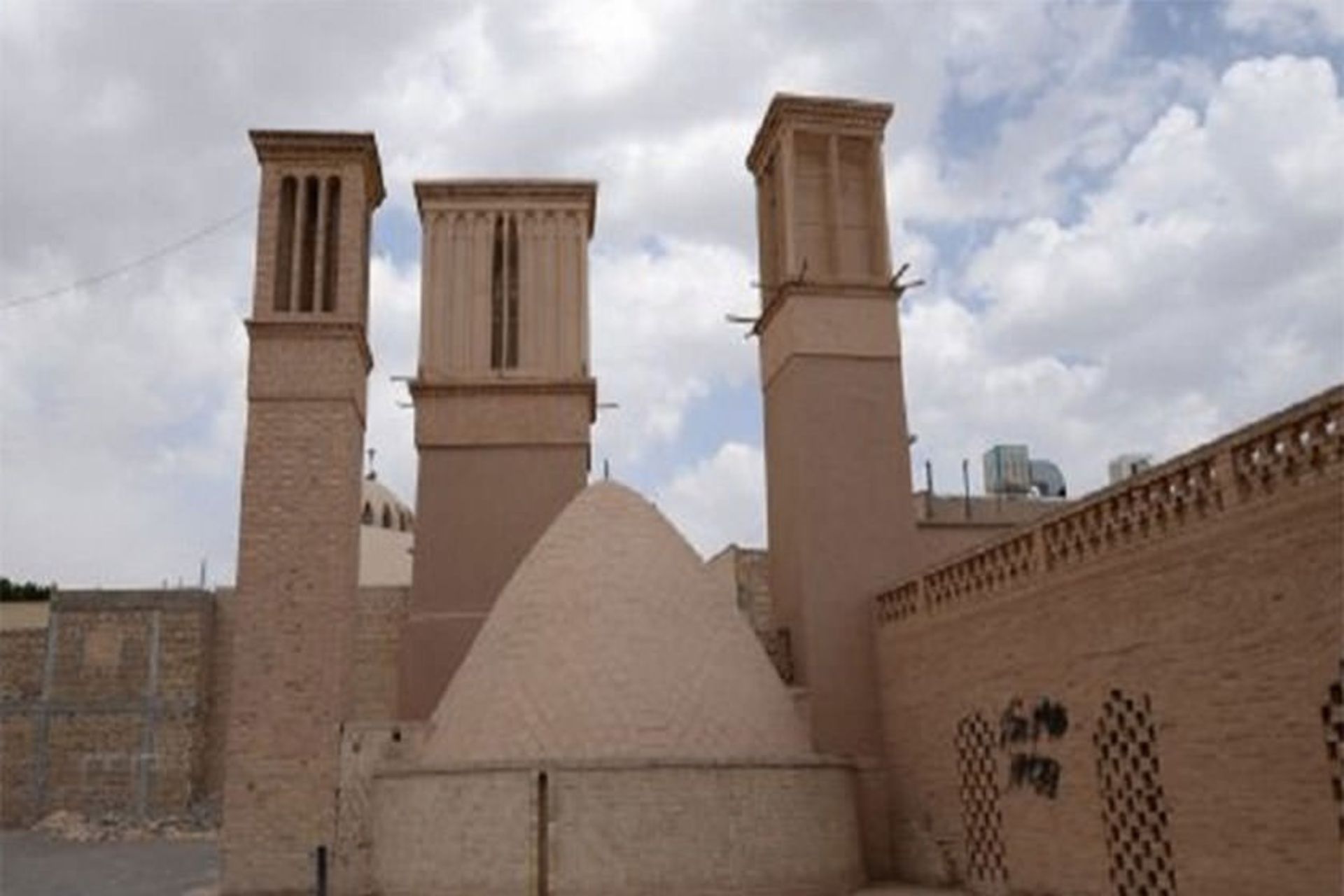آب انبار دوقلوی محمدیه