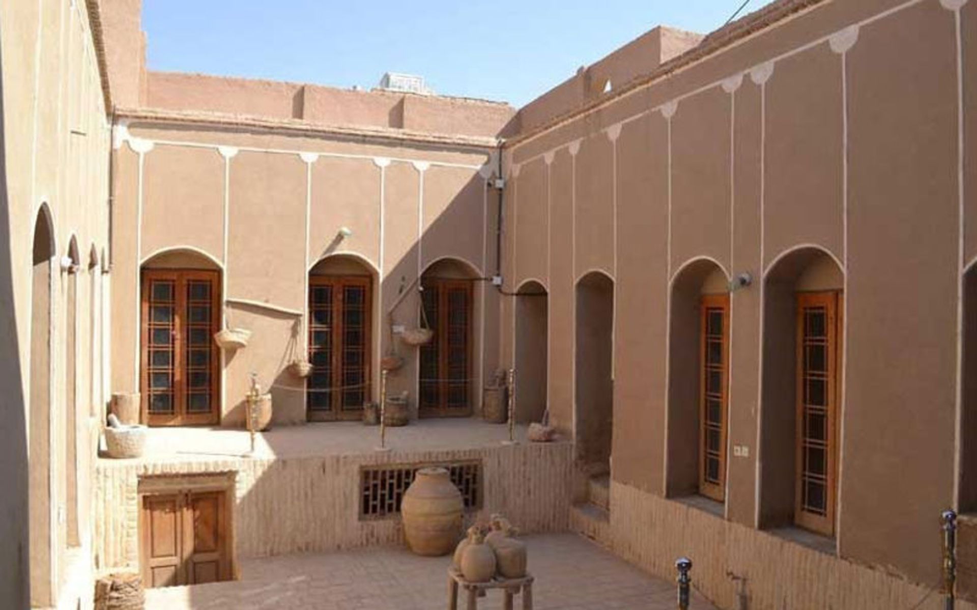 خانه وحشی بافقی
