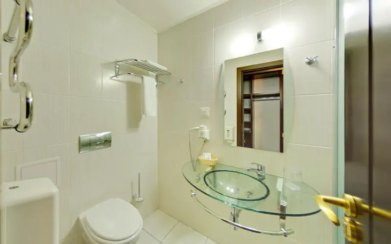 هتل توریست (Tourist Hotel)