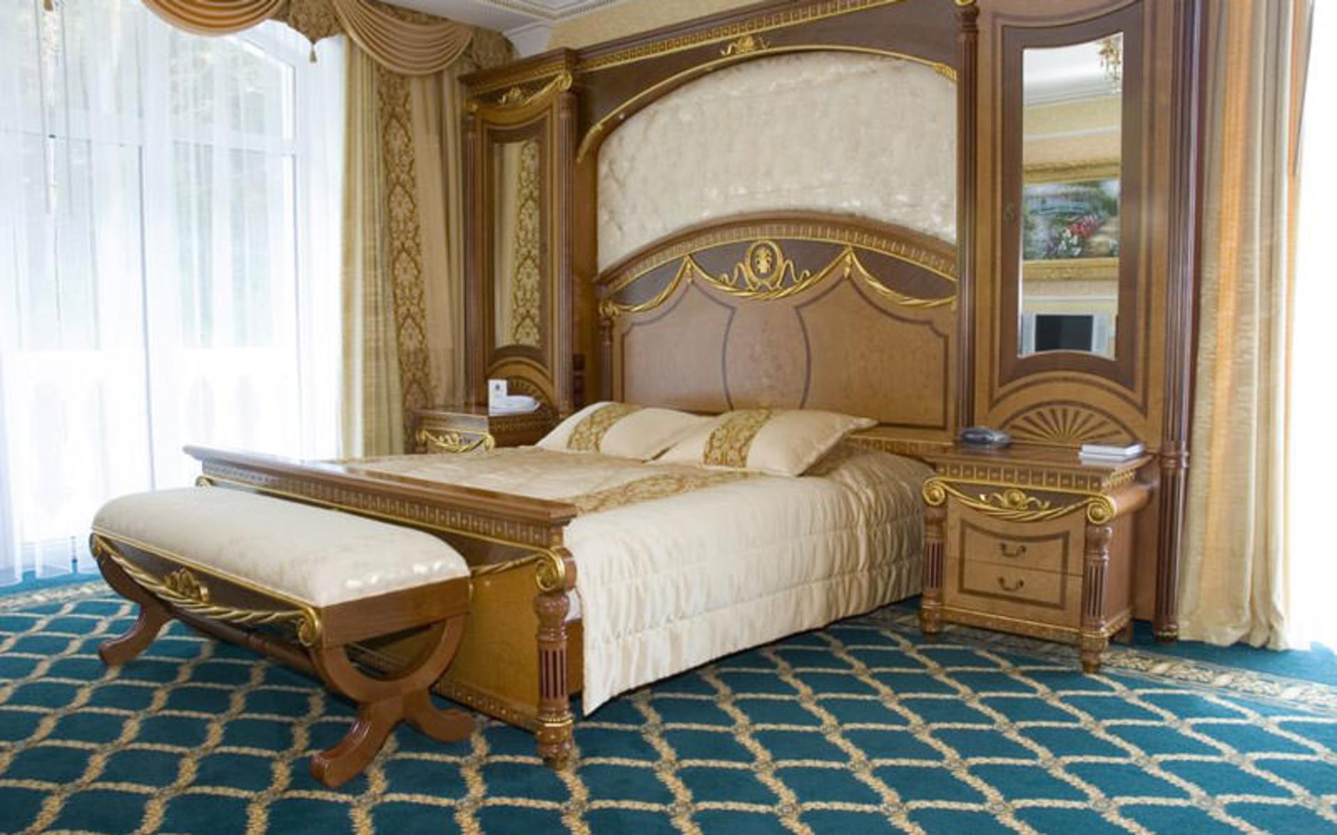 هتل گرند پالاس (Hotel Grand Palace)