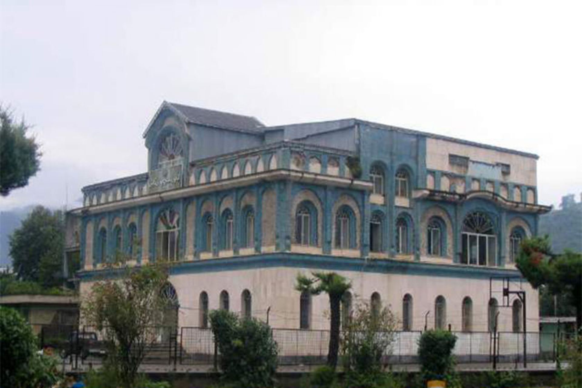کاخ سردار امجد