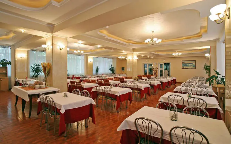 هتل سانتوریا یانتار (Sanatoriy Yantar)