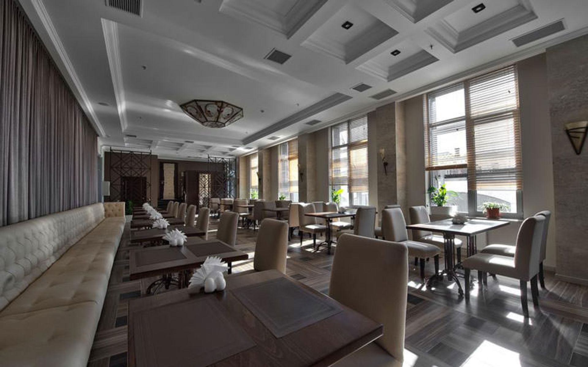 هتل رامادا (Ramada Hotel)