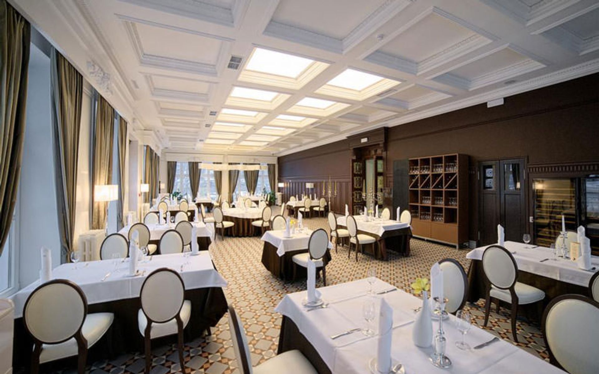هتل اسچلوس یانتارنی (Schloss Hotel Yantarny)