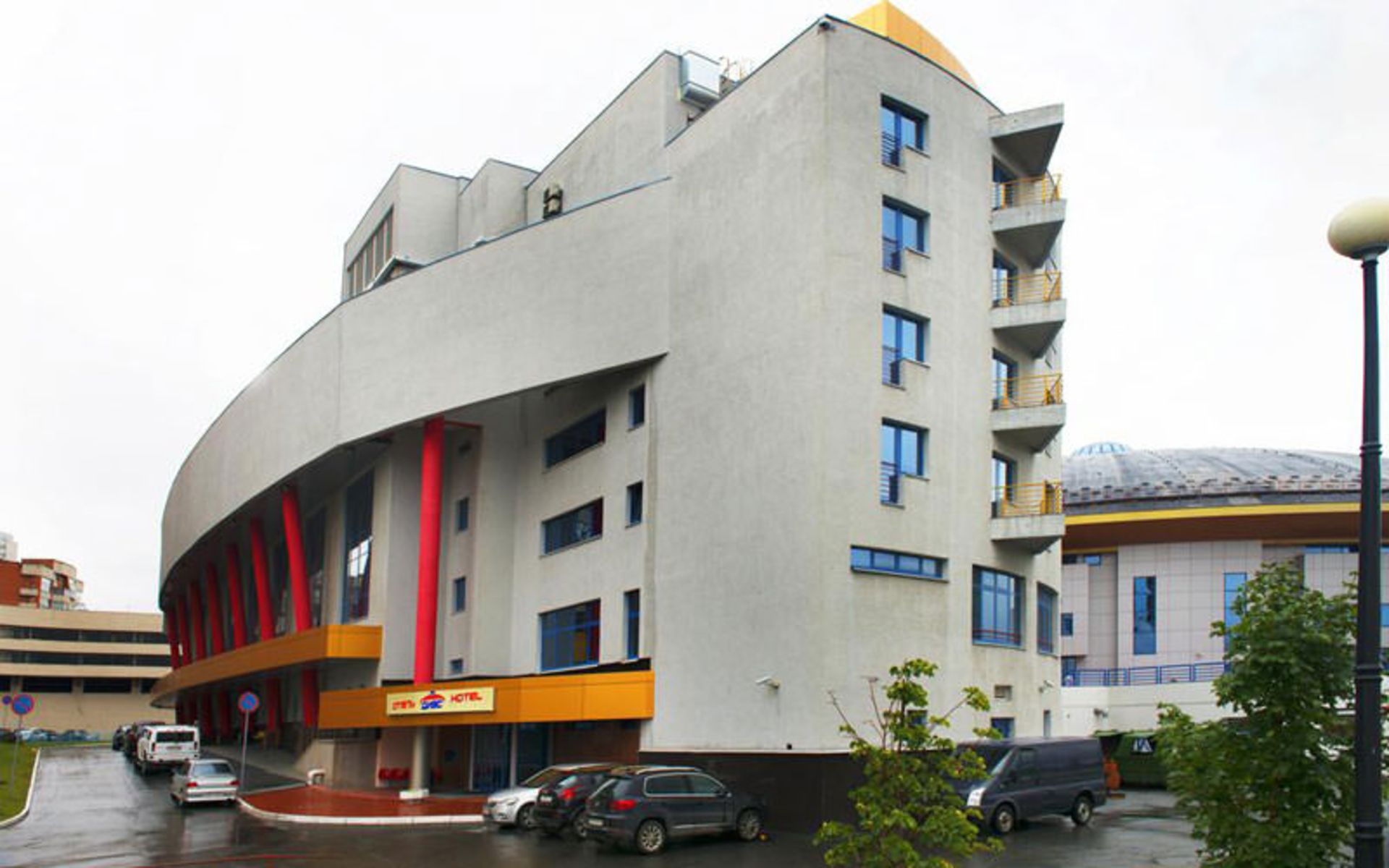 هتل دیوز (Divs Hotel)
