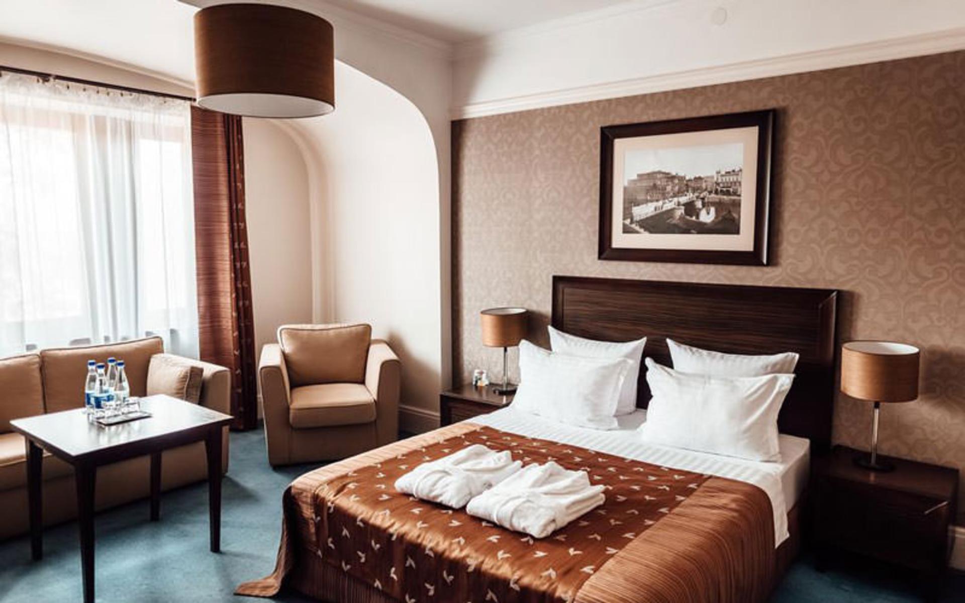 هتل چایکا (Chaika Hotel)