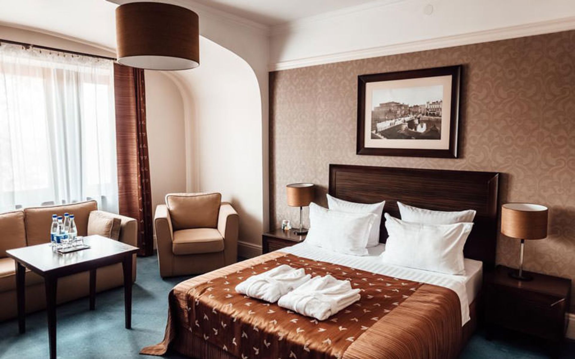 هتل چایکا (Chaika Hotel)