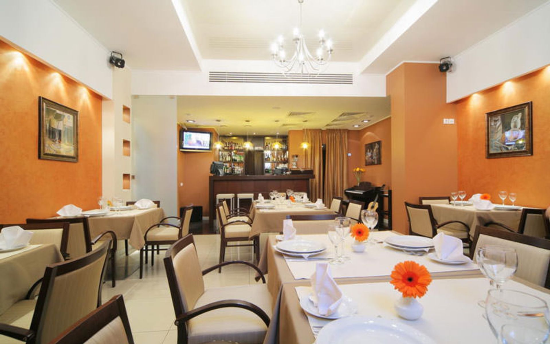 هتل بیزینس هتل سناتور (Business Hotel Senator)