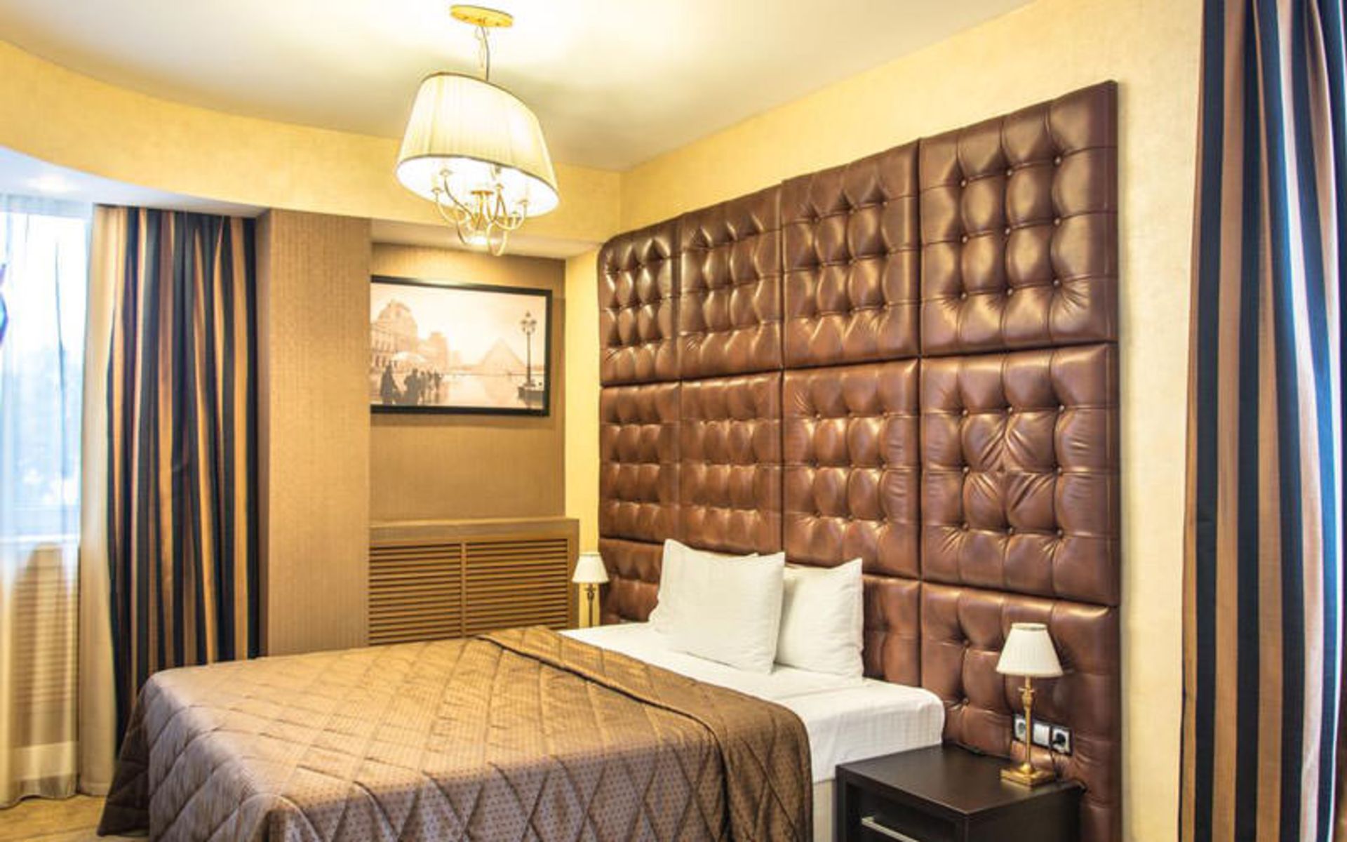 هتل بیزینس دیپلمات (Business Hotel Diplomat)