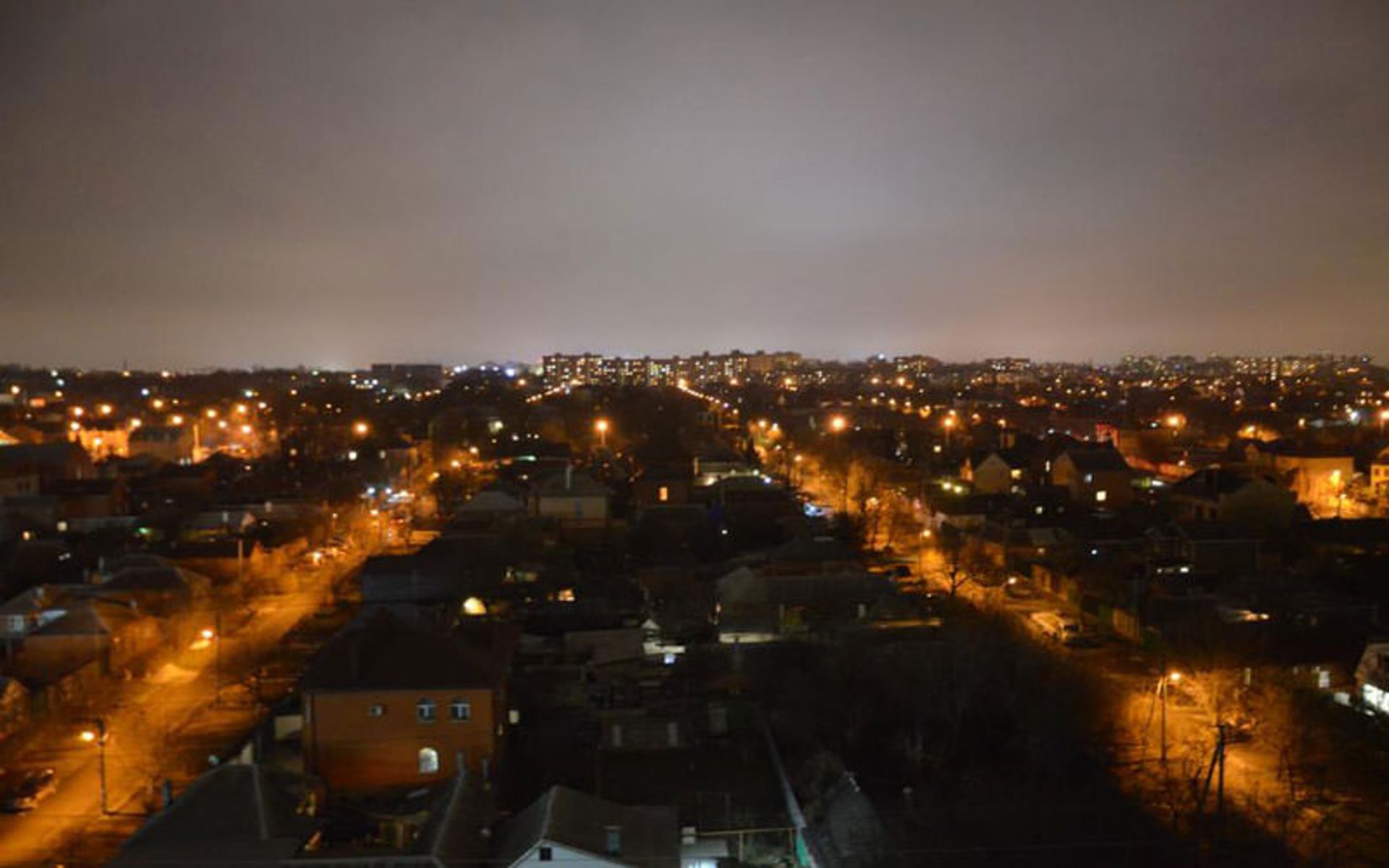 هتل آپارتمان ادوکیموا (Apartment on Evdokimova 102b)