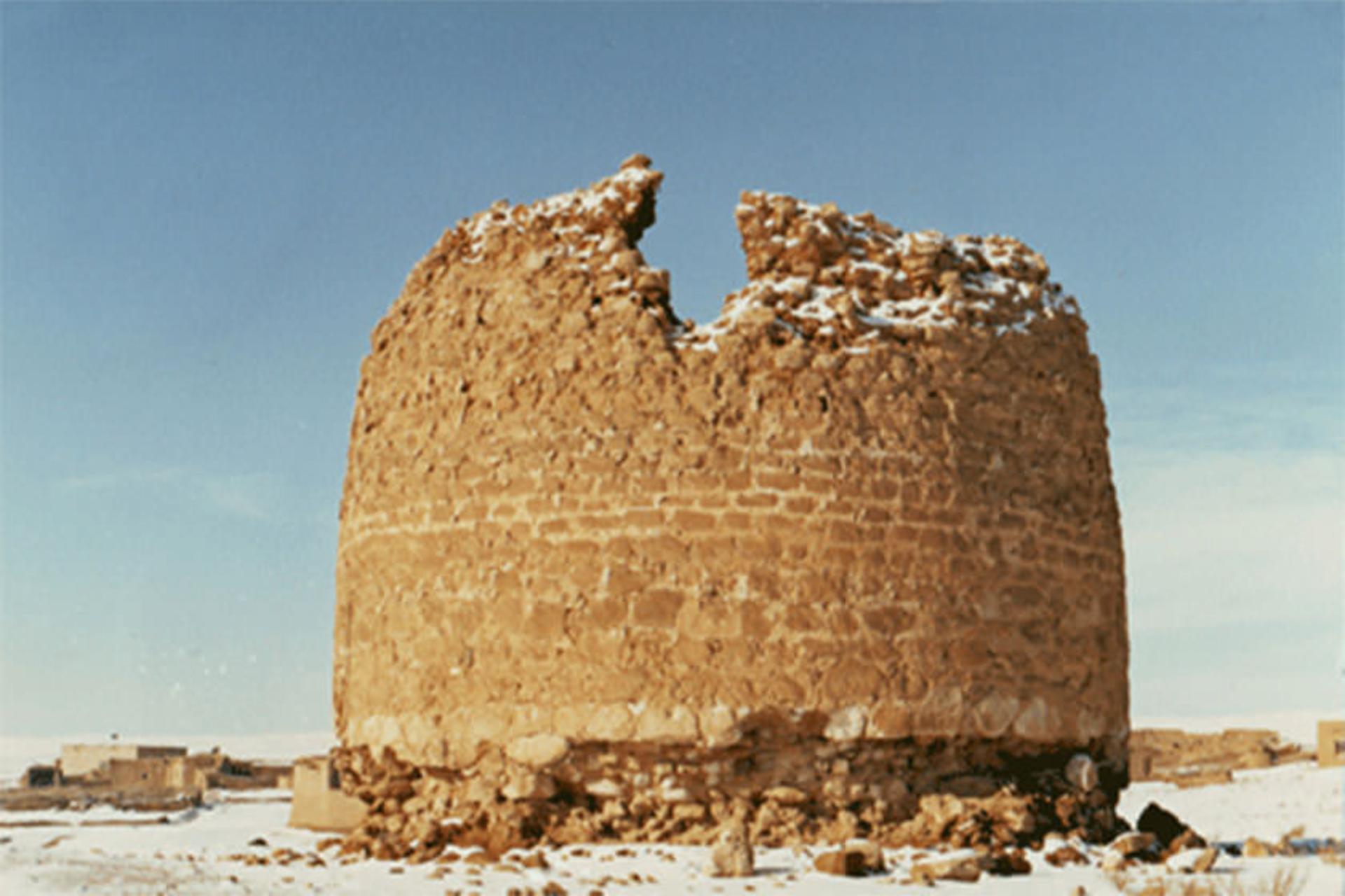 برج اوچ گنبد خان
