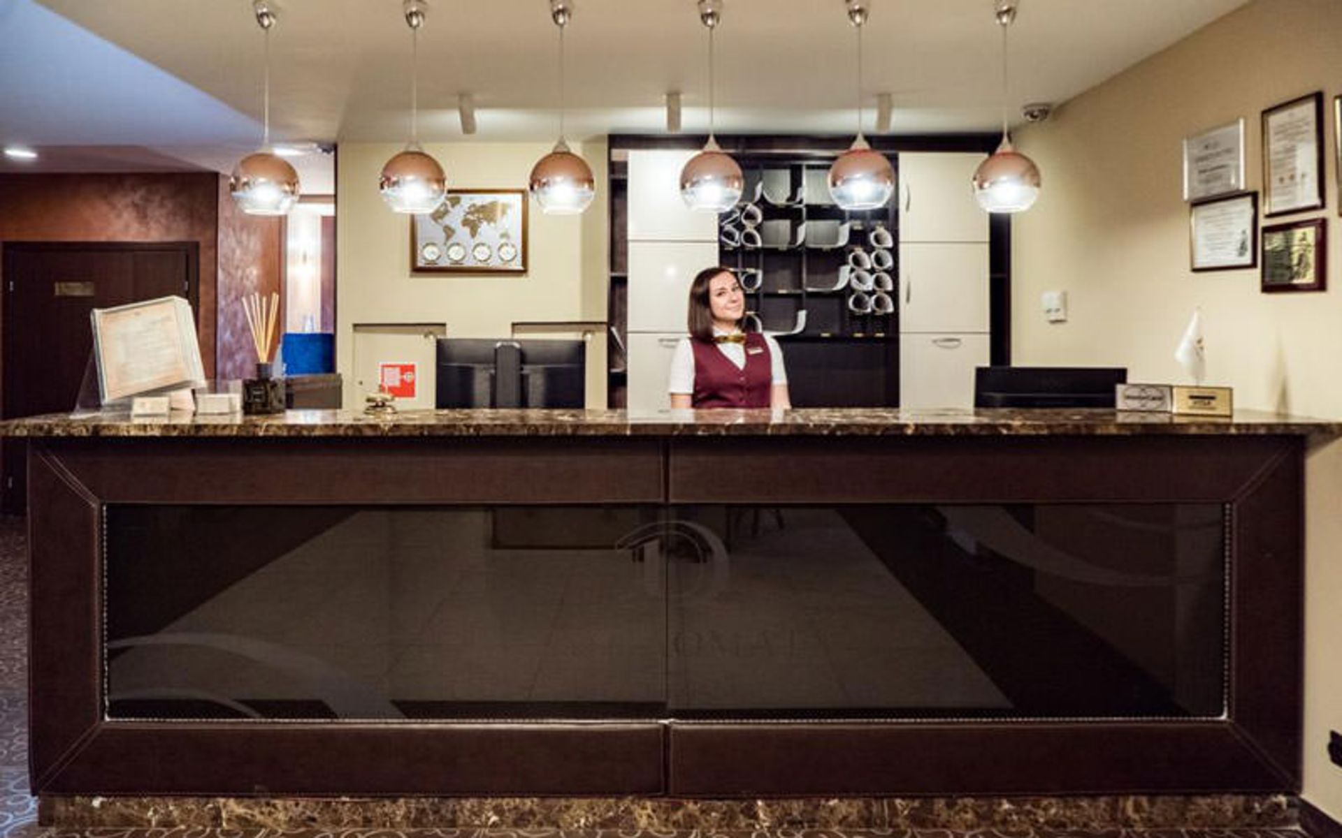 هتل بیزینس دیپلمات (Business Hotel Diplomat)