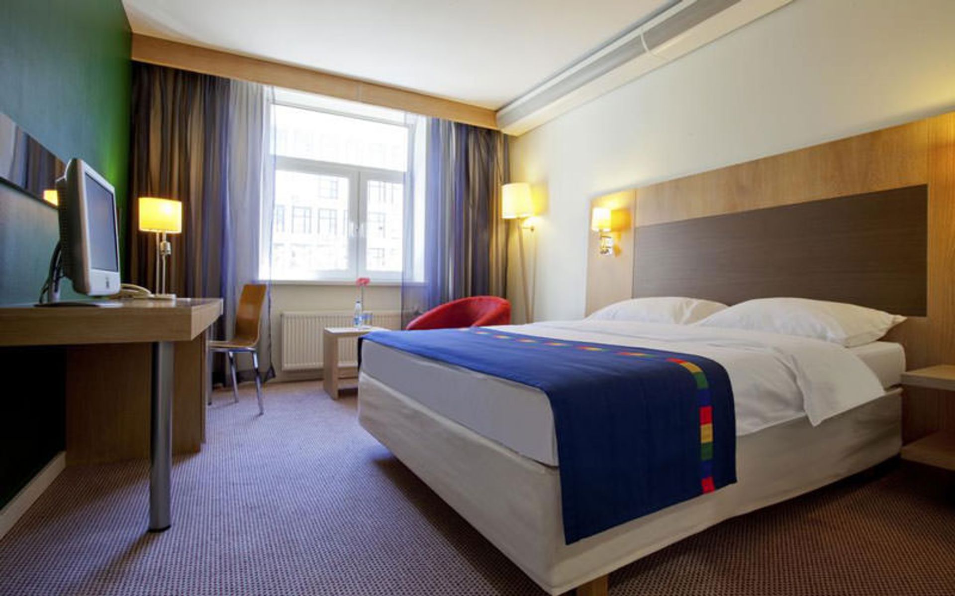 هتل پارک این بای رادیسون (Park Inn by Radisson)