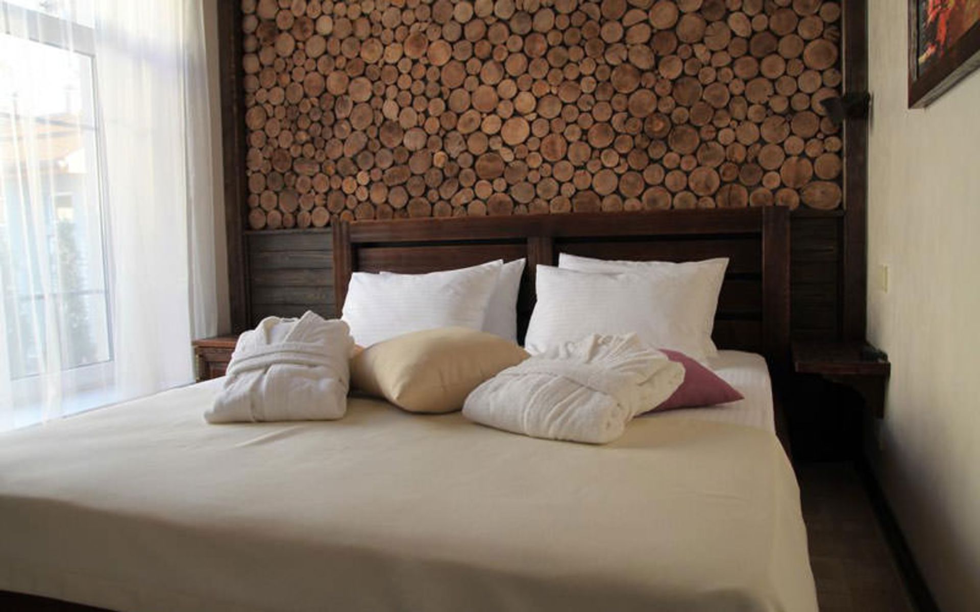 هتل آوانت گارد (Hotel Avant-Garde)