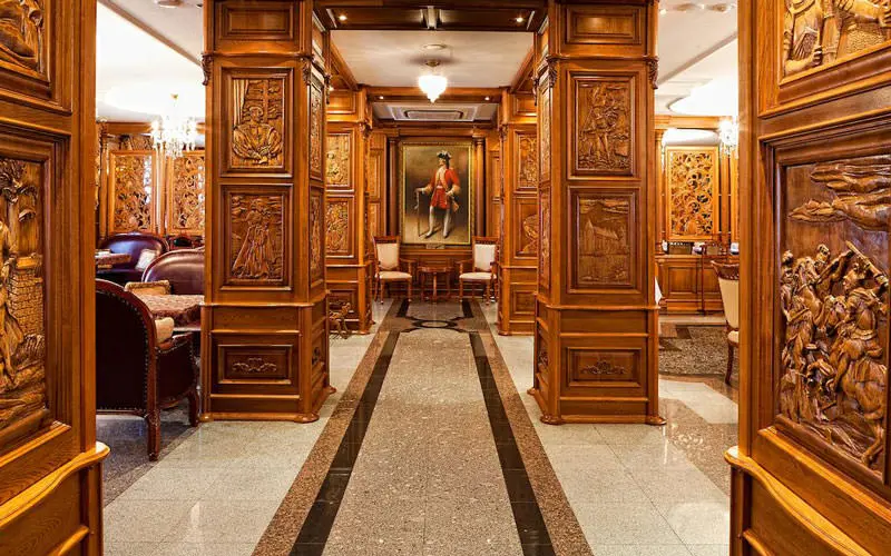 هتل ریچموند (Richmond Hotel)