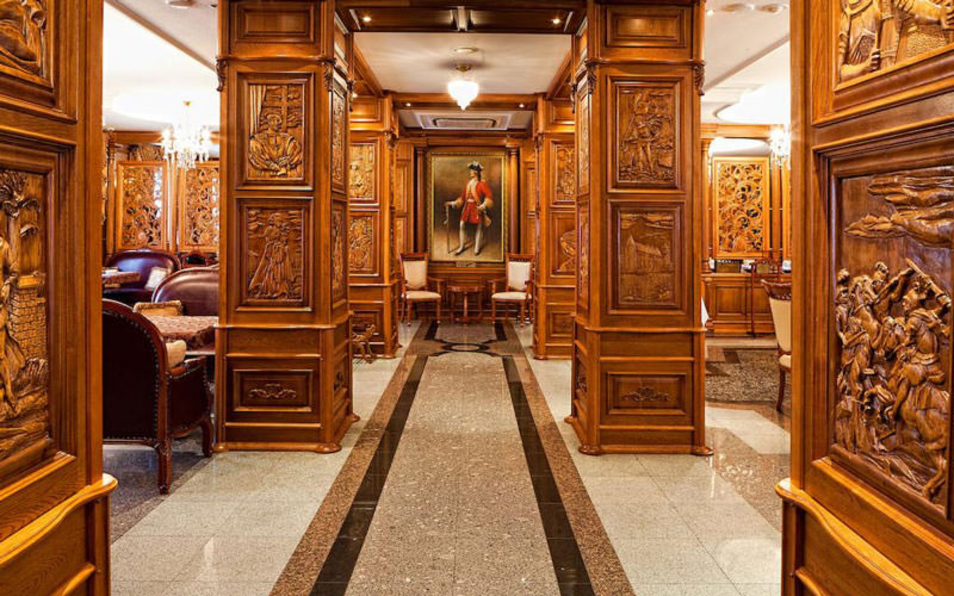 هتل ریچموند (Richmond Hotel)