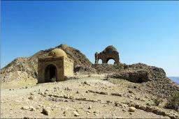چهارطاقی کنار سیاه