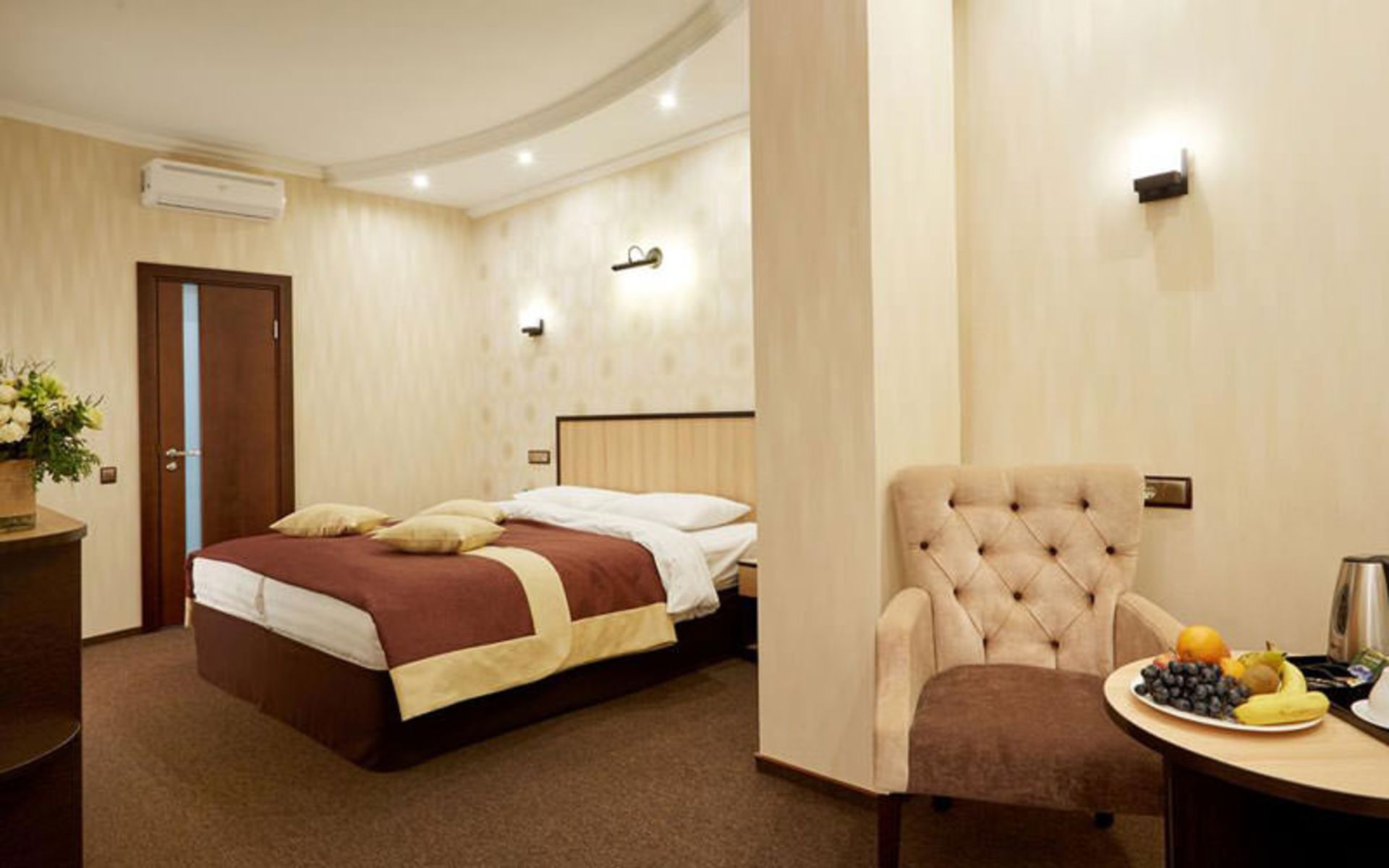 هتل بریچ یارد (Birch Yard Hotel)