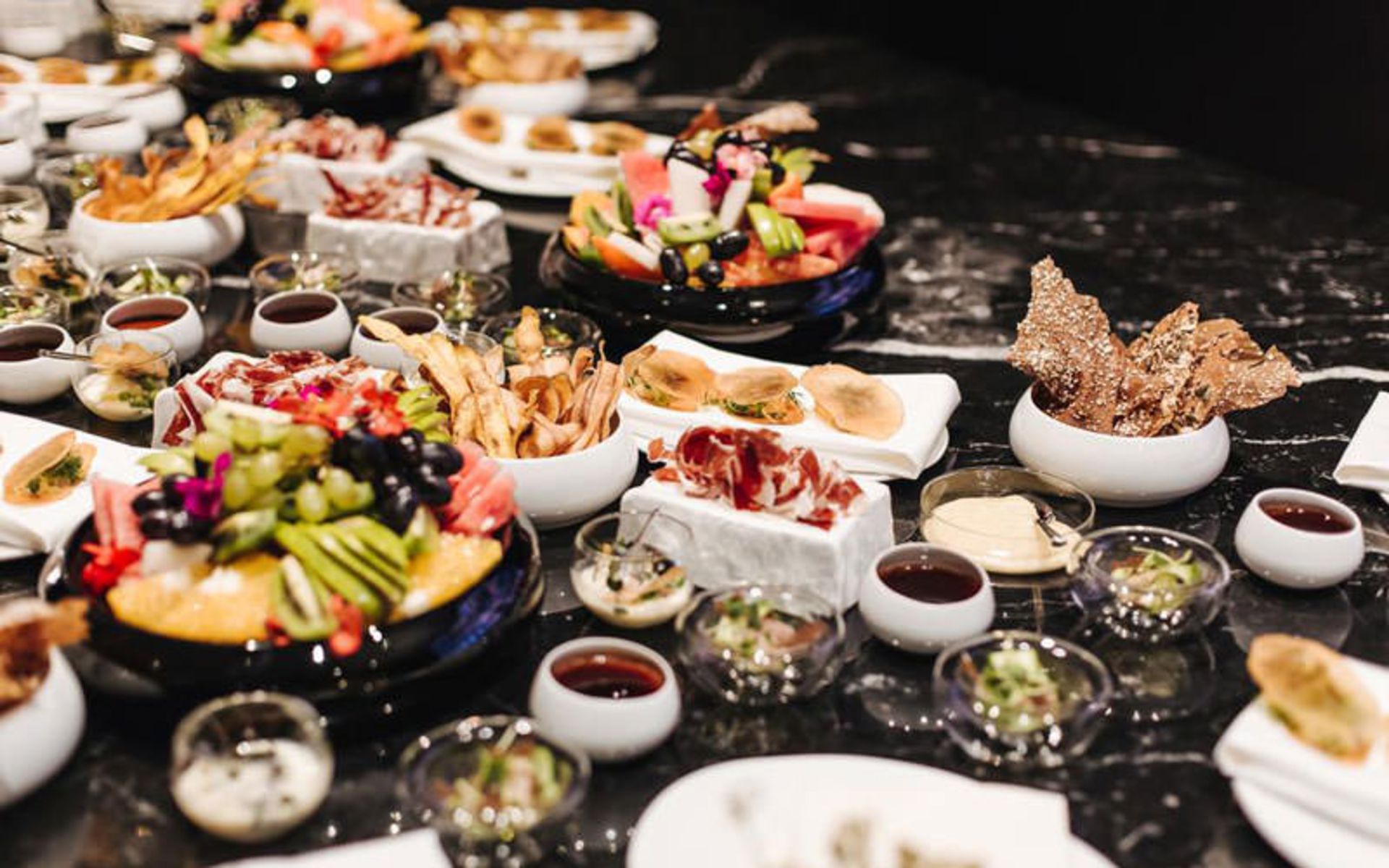 هتل کریستال هوس (Crystal House Suite Hotel & Spa)
