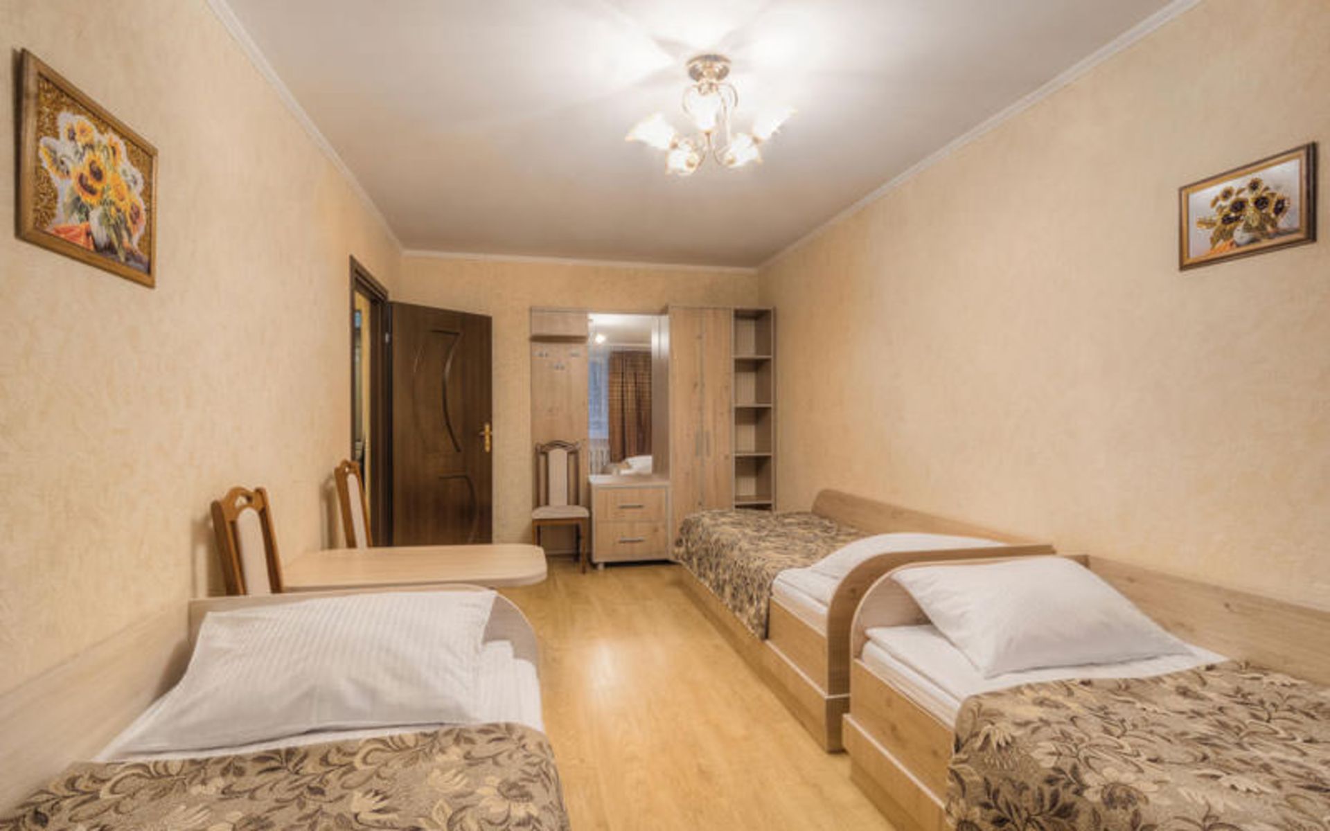 هتل مایاک (Hotel Mayak)
