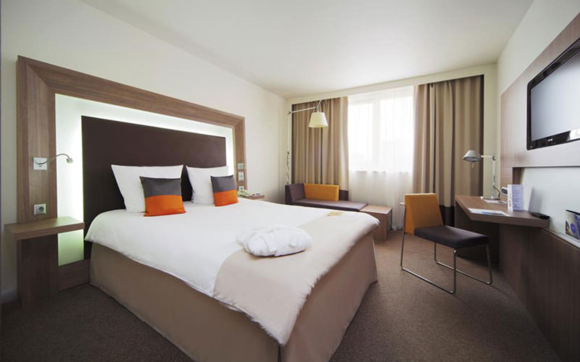 هتل نووتل سنتر یکاترینبورگ (Novotel Ekaterinburg Center)