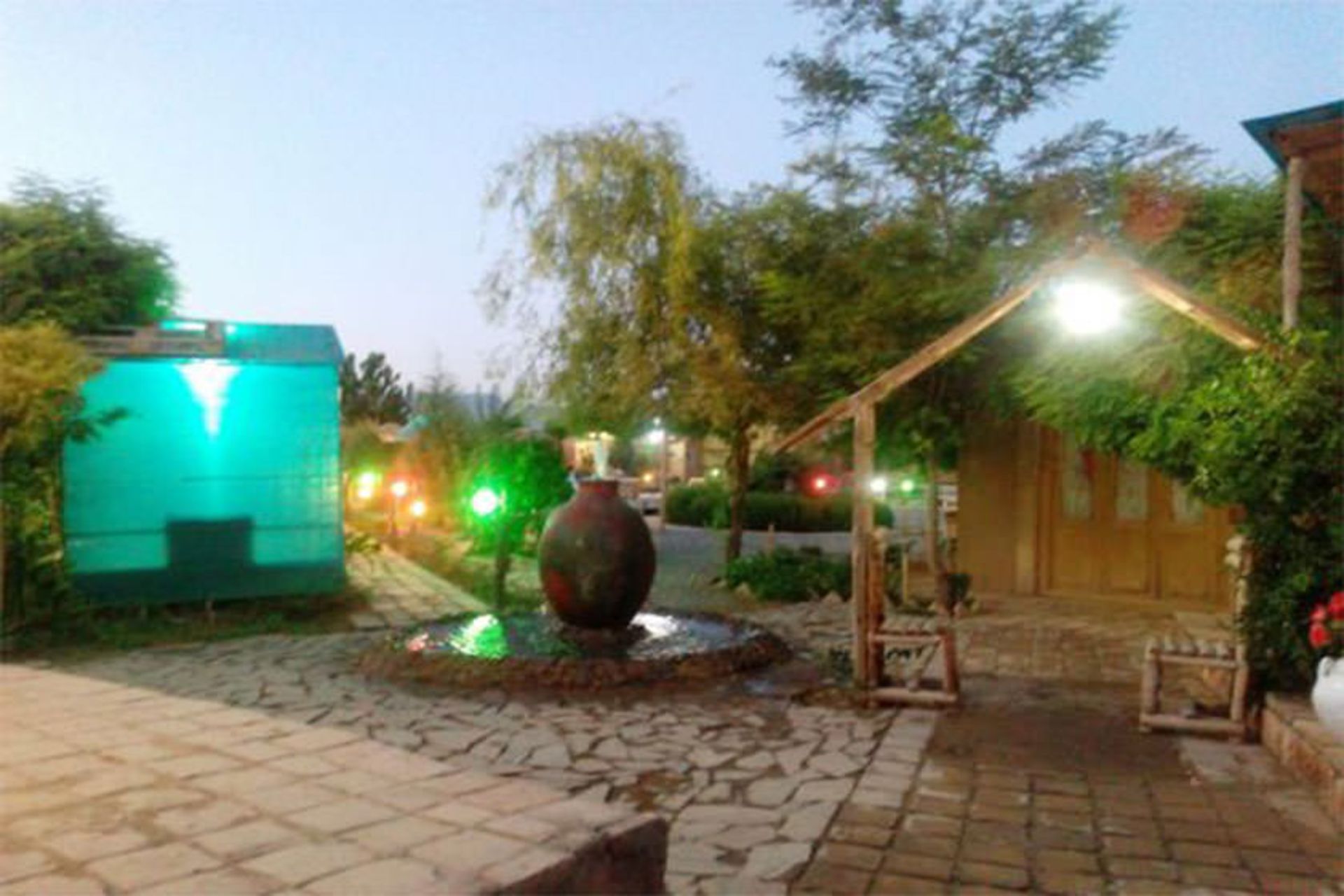 یخدان فروتقه