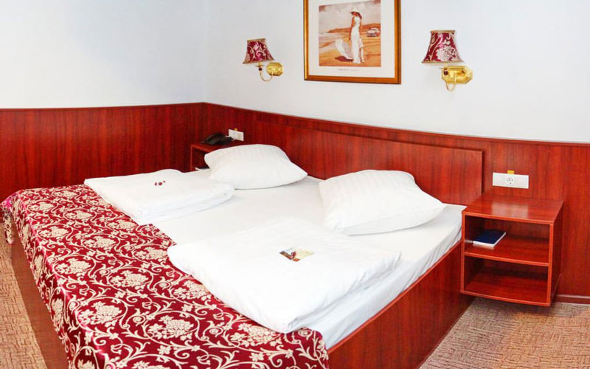 هتل ناویگیتور (Hotel Navigator)