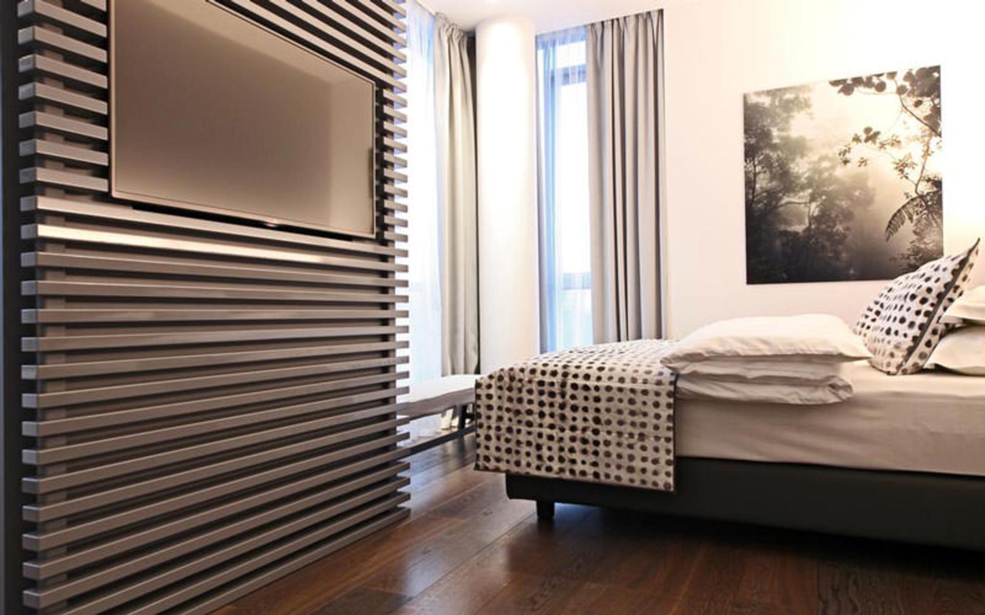 هتل کریستال هوس (Crystal House Suite Hotel & Spa)