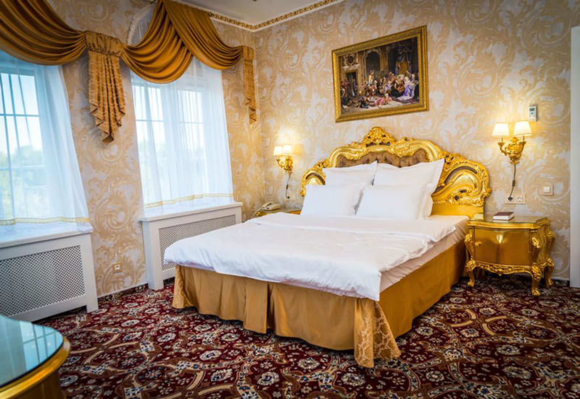 هتل پتروسکی پریچال (Hotel Petrovsky Prichal Luxury Hotel&SPA)