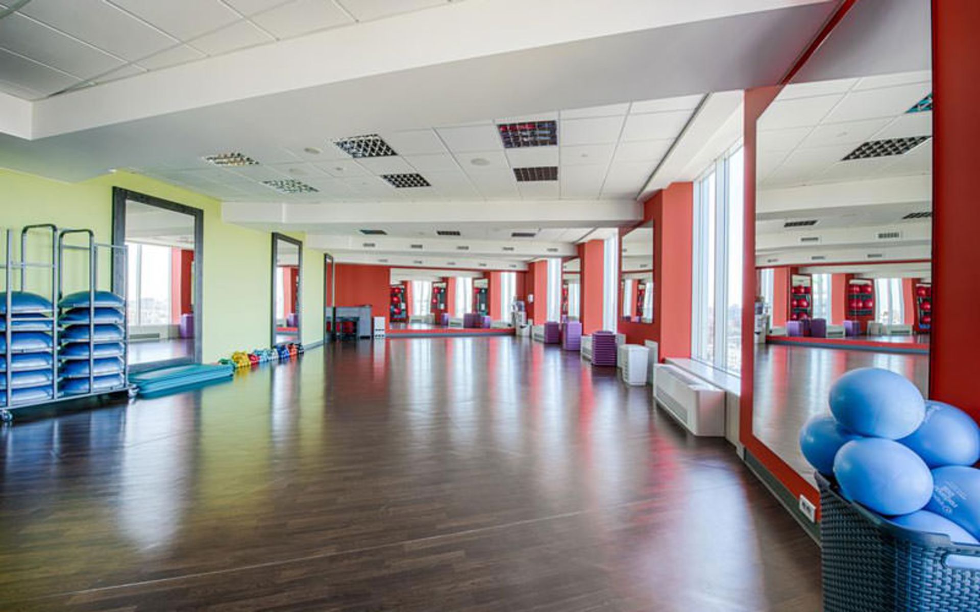 هتل پاناروما بیزینس (Panorama Business Hotel WTC)