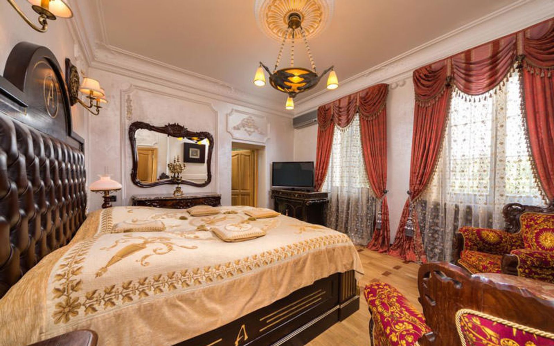 هتل بوتیک آنا (Anna Boutique Hotel)
