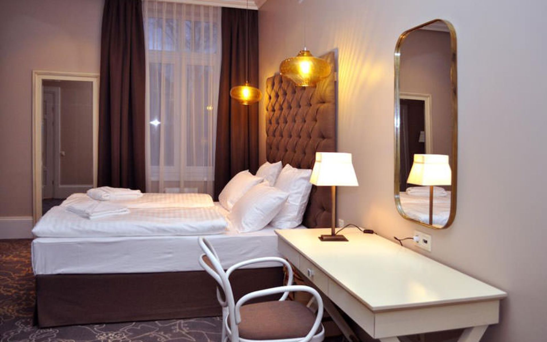 هتل تچایکوسکی (Hotel Tchaikovsky)