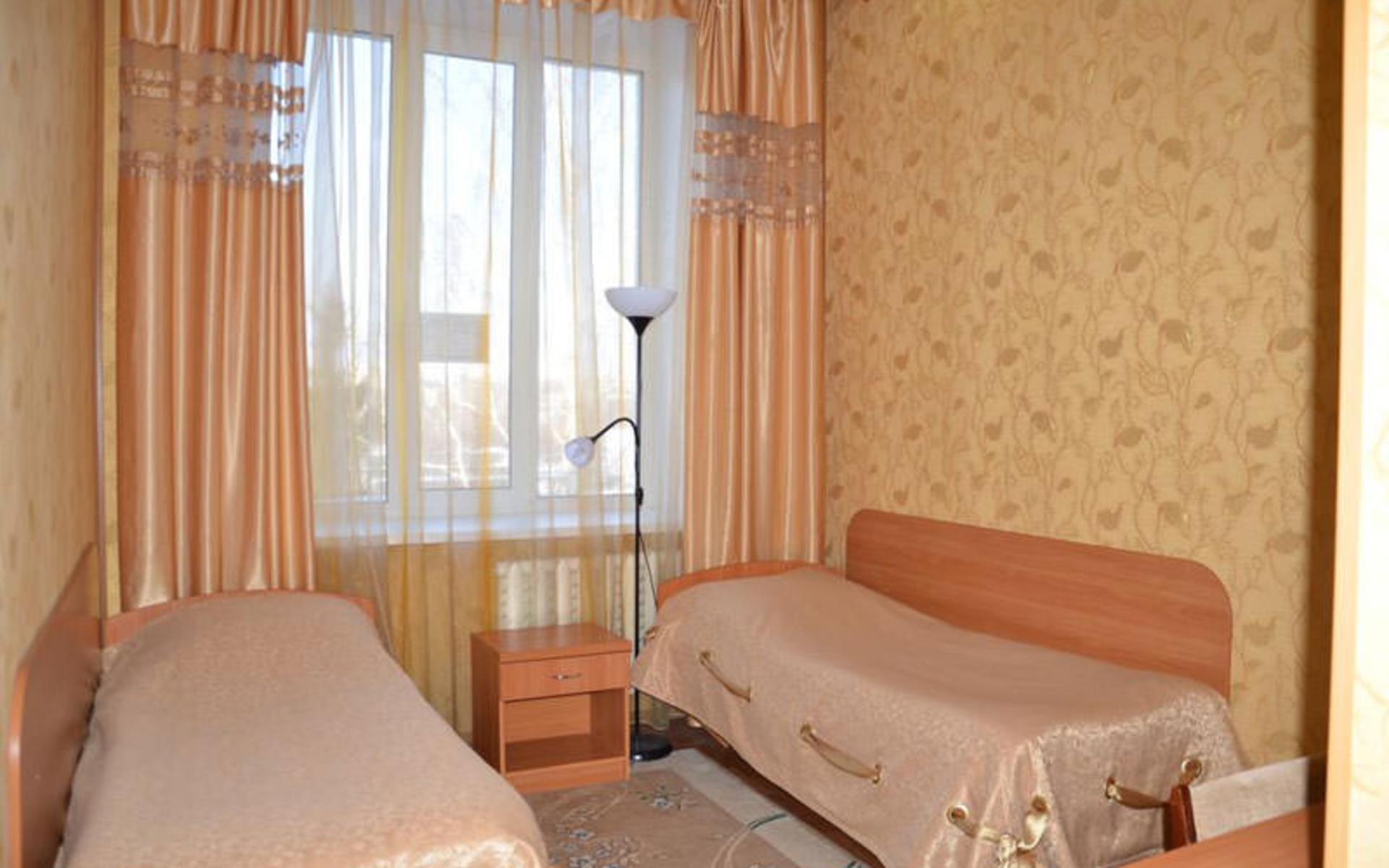 هتل پروفسویوزنایا (Profsoyuznaya Hotel)