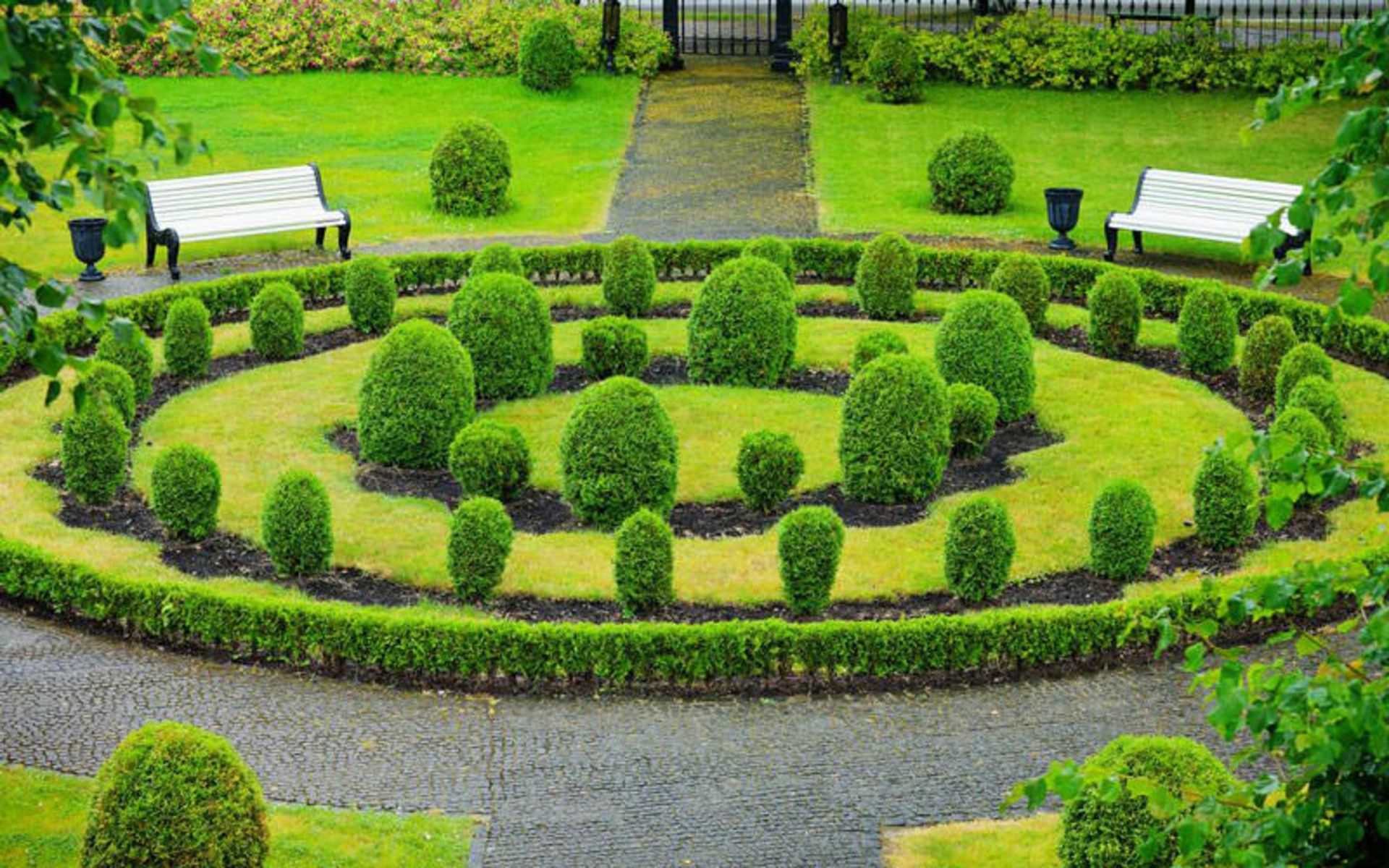 هتل اسچلوس یانتارنی (Schloss Hotel Yantarny)
