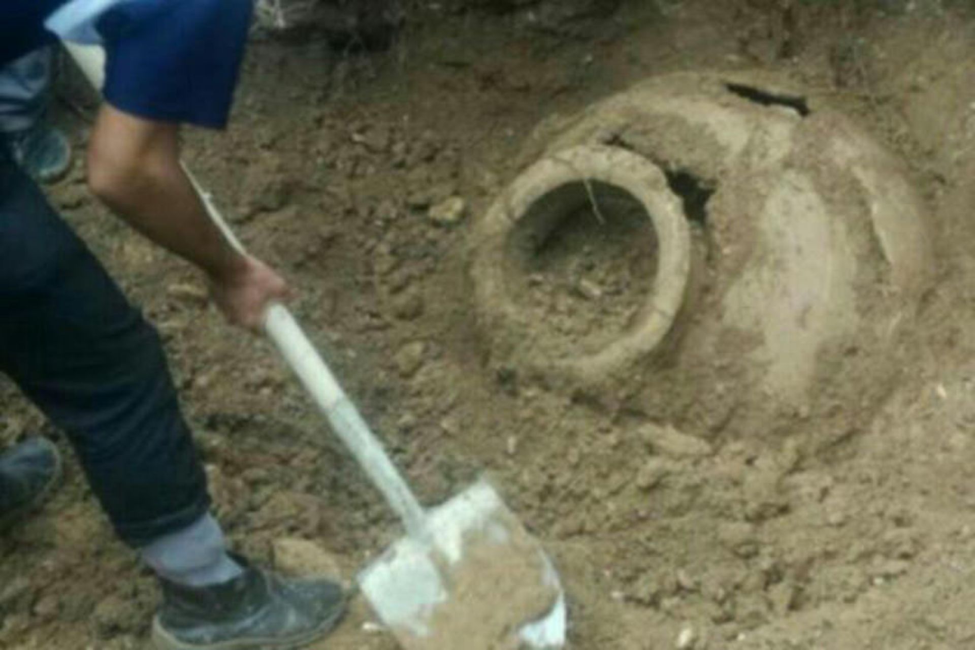 گور خمره لردگان