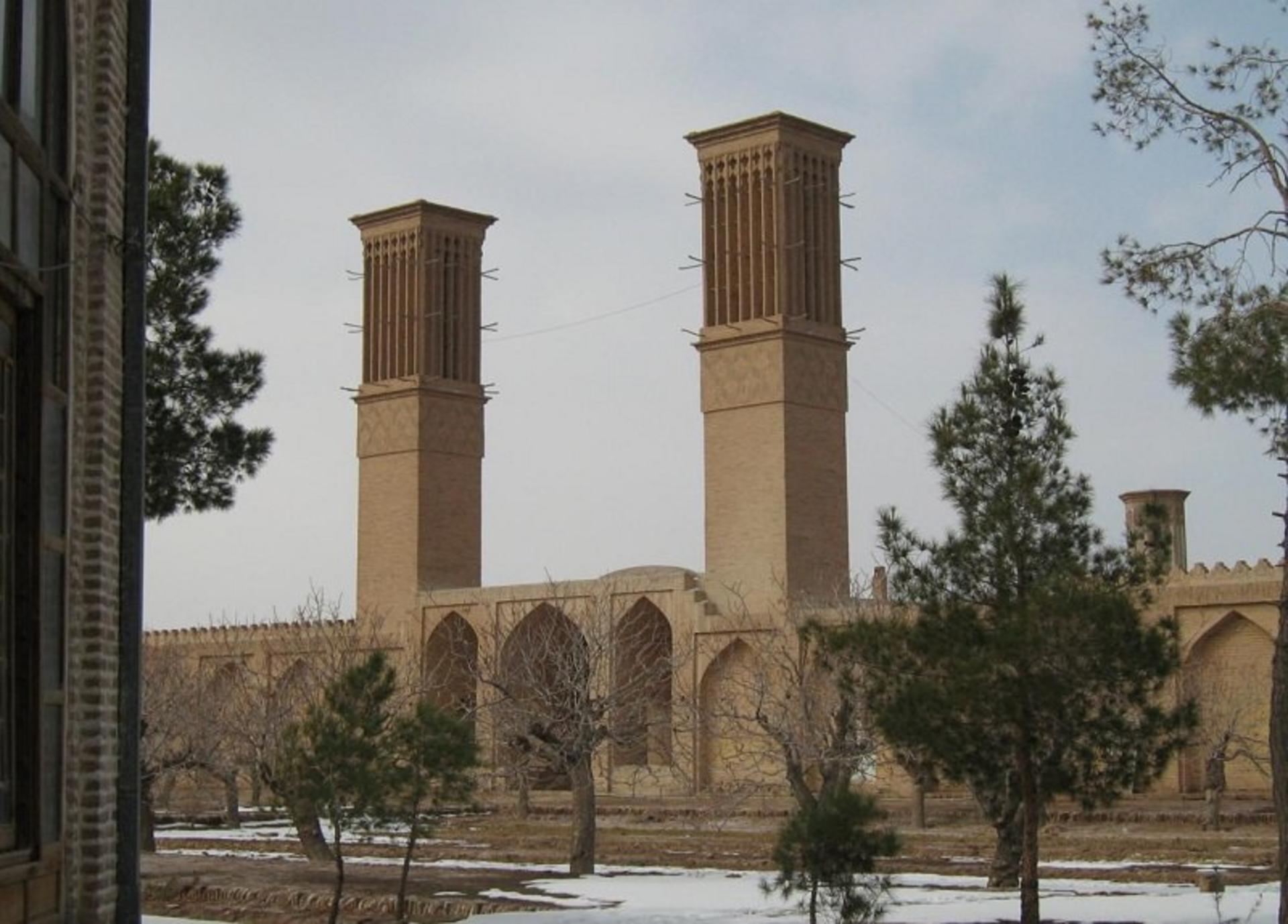 آب انبار مصلی نایین